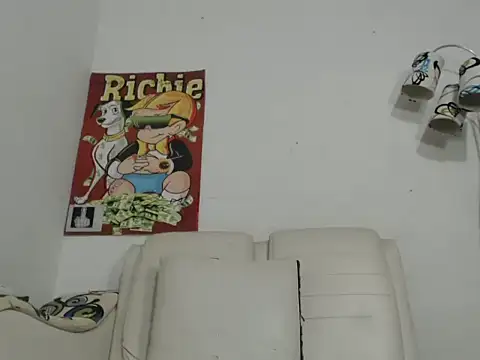 Snapshot of Thomasjons_ chatting on November 8, 3:10 am Thomasjons online show from November 8, 3:10 am