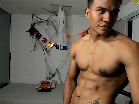 jeanfran ferrer online show from November 8, 7:28 pm