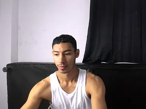 jhosep hamilton online show from September 29, 1:28 pm