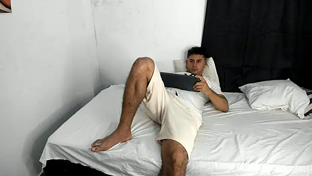 Snapshot of ashlan_king chatting on October 14, 7:14 pm ashlan king online show from October 14, 7:14 pm