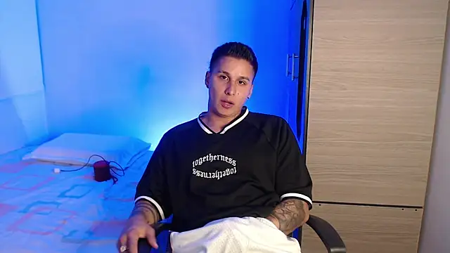 valentinosex1 online show from March 14, 8:48 pm