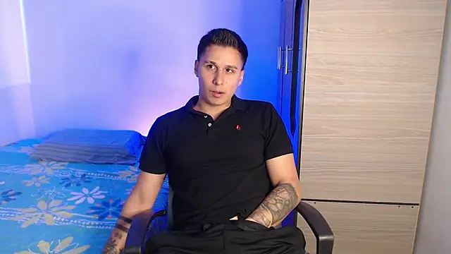 valentinosex1 online show from October 31, 9:11 pm