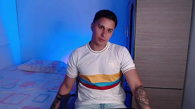 valentinosex1 online show from October 8, 9:48 pm