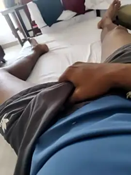 Bullboy8in online show from January 15, 9:56 am