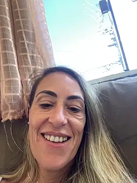 Princesahtinha online show from February 11, 4:51 pm