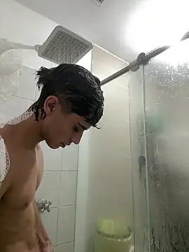 axel davis  online show from February 23, 2:02 am