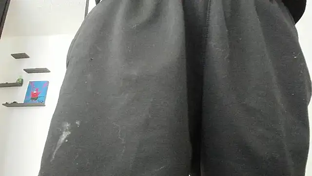 axel davis  online show from February 8, 7:11 pm