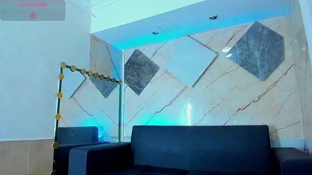 Snapshot of Rick_big chatting on April 9, 6:19 am Rick big online show from April 9, 6:19 am