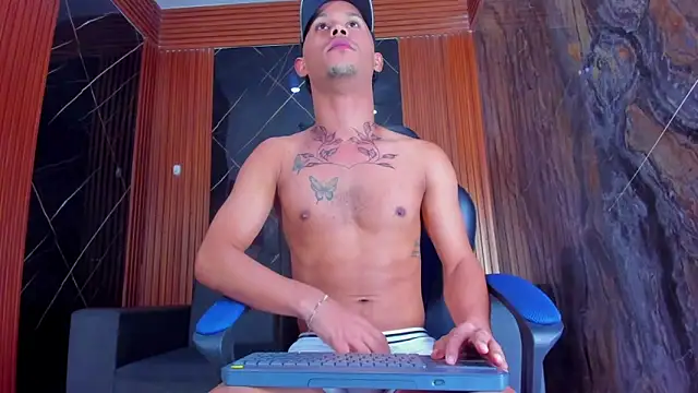 Snapshot of Rick_big chatting on September 17, 12:51 pm Rick big online show from September 17, 12:51 pm