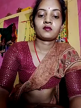 Snapshot of Hot_bbbb chatting on May 10, 3:43 am Hot bbbb online show from May 10, 3:43 am