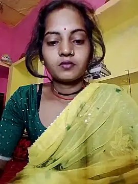 Snapshot of Hot_bbbb chatting on October 17, 7:15 pm Hot bbbb online show from October 17, 7:15 pm