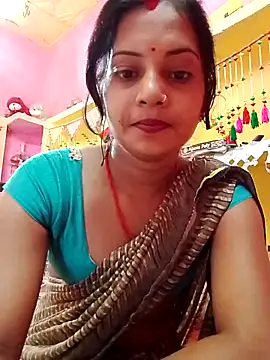 Snapshot of Hot_bbbb chatting on May 12, 3:58 am Hot bbbb online show from May 12, 3:58 am