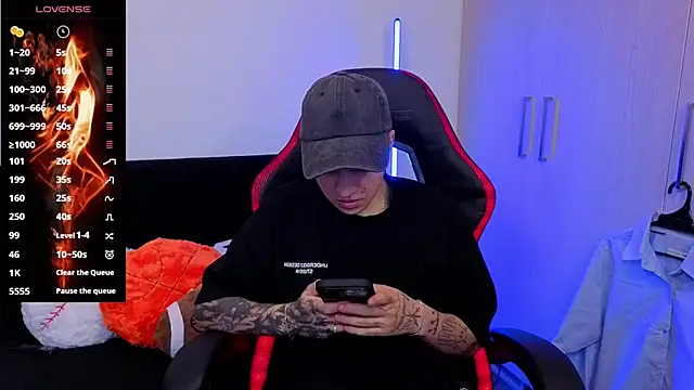 Snapshot of imlaiaaa chatting on November 29, 10:54 pm imlaiaaa online show from November 29, 10:54 pm