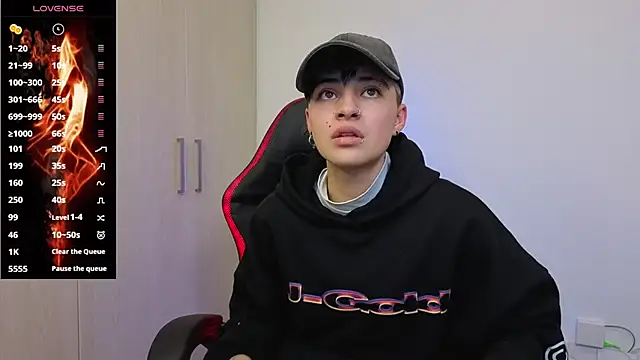 Snapshot of imlaiaaa chatting on December 16, 12:59 am imlaiaaa online show from December 16, 12:59 am