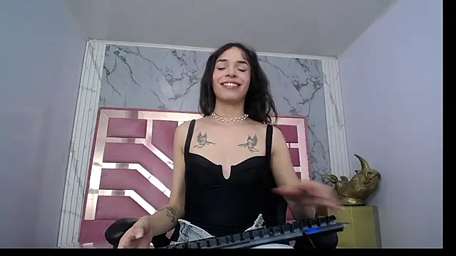 Mia swift ch online show from November 25, 3:18 am