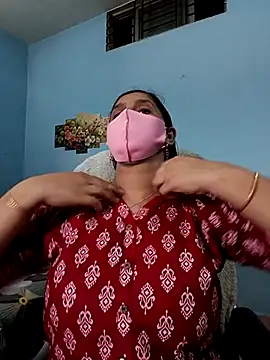 Snapshot of Cute_Faria chatting on July 17, 11:07 am Cute Faria online show from July 17, 11:07 am