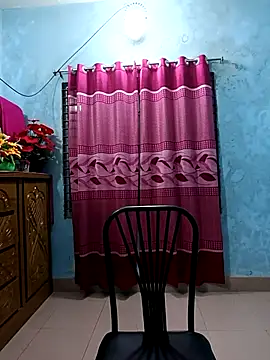 Snapshot of Cute_Faria chatting on October 1, 4:33 pm Cute Faria online show from October 1, 4:33 pm