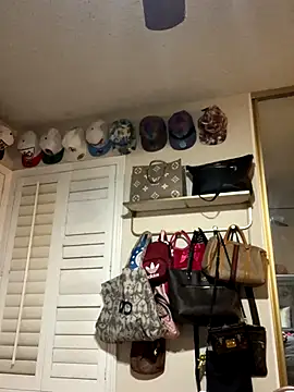 Chicagobabe online show from September 14, 6:14 am