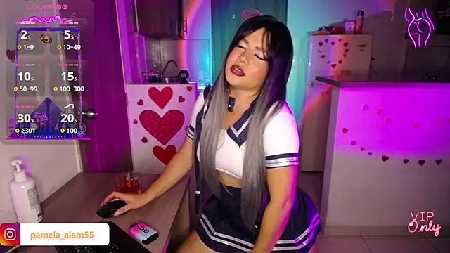 Snapshot of pamelalambert chatting on June 5, 4:06 am pamelalambert online show from June 5, 4:06 am