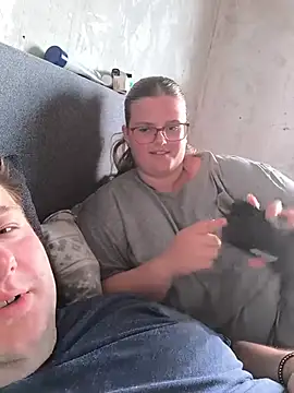 Snapshot of CurvyPaar2 chatting on July 14, 7:20 pm CurvyPaar2 online show from July 14, 7:20 pm
