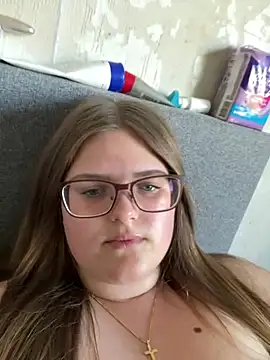 CurvyPaar2 online show from April 23, 3:46 pm