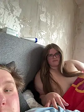 CurvyPaar2 online show from March 25, 11:42 am