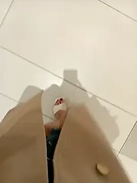 Jessical--Li online show from November 29, 5:18 am