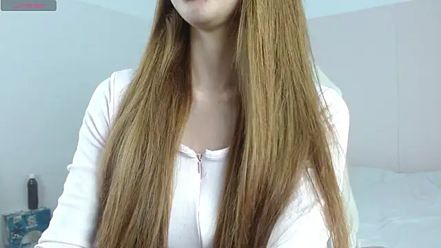 Snapshot of Alina_MissAsian chatting on November 15, 9:35 am Alina MissAsian online show from November 15, 9:35 am