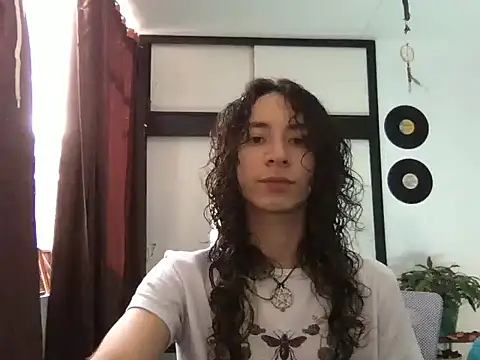 Snapshot of camille_delrey chatting on September 9, 8:18 pm camille delrey online show from September 9, 8:18 pm