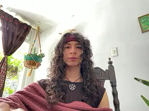 Snapshot of camille_delrey chatting on November 5, 4:54 pm camille delrey online show from November 5, 4:54 pm