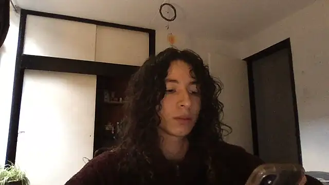 Snapshot of camille_delrey chatting on November 25, 10:32 pm camille delrey online show from November 25, 10:32 pm