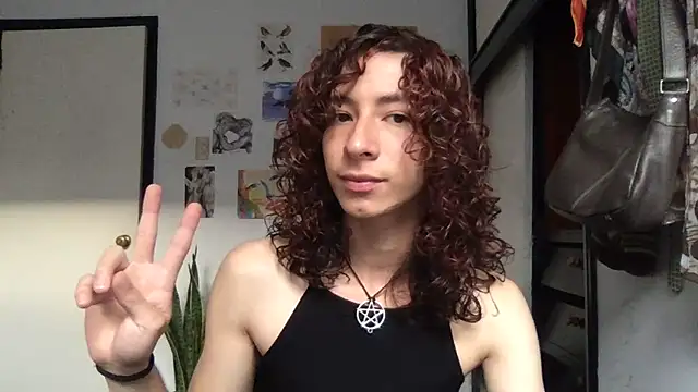 camille delrey online show from March 13, 10:37 pm