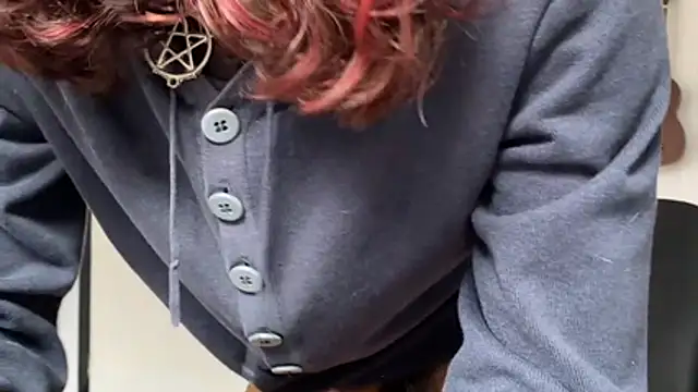 camille delrey online show from February 19, 9:01 pm