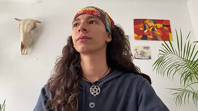 Snapshot of camille_delrey chatting on November 14, 3:15 pm camille delrey online show from November 14, 3:15 pm