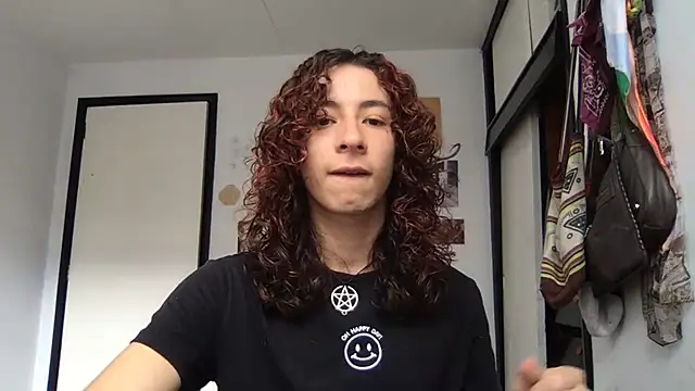 camille delrey online show from April 2, 7:09 pm