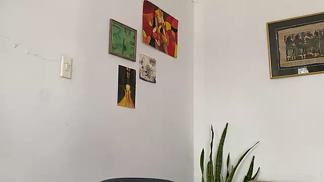 Snapshot of camille_delrey chatting on June 17, 5:23 pm camille delrey online show from June 17, 5:23 pm