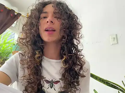 Snapshot of camille_delrey chatting on October 26, 6:08 pm camille delrey online show from October 26, 6:08 pm