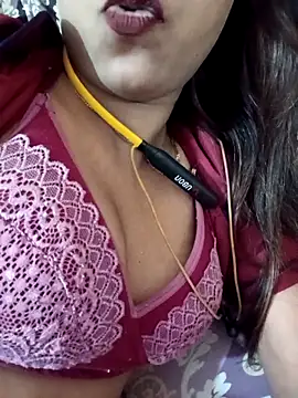 Snapshot of payalsharma95 chatting on October 1, 4:22 pm payalsharma95 online show from October 1, 4:22 pm