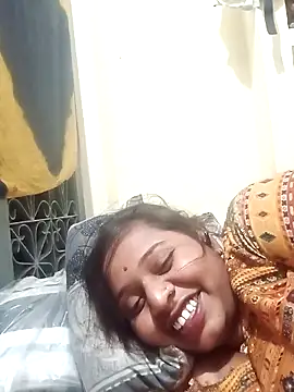 Hot crety online show from March 4, 1:52 pm