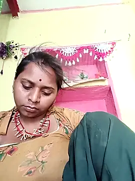 Hot crety online show from March 29, 8:05 am