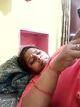 Snapshot of Hot_crety chatting on May 13, 7:04 am Hot crety online show from May 13, 7:04 am