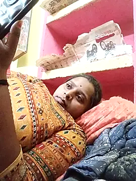 Snapshot of Hot_crety chatting on June 7, 3:39 pm Hot crety online show from June 7, 3:39 pm