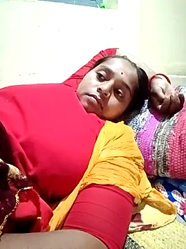 Snapshot of Hot_crety chatting on October 29, 2:10 am Hot crety online show from October 29, 2:10 am