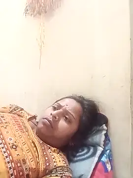 Hot crety online show from March 5, 2:30 am