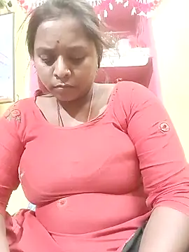 Snapshot of Hot_crety chatting on May 21, 4:04 pm Hot crety online show from May 21, 4:04 pm