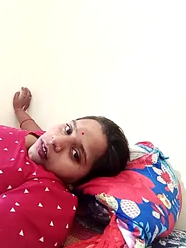 Snapshot of Hot_crety chatting on June 17, 8:25 am Hot crety online show from June 17, 8:25 am