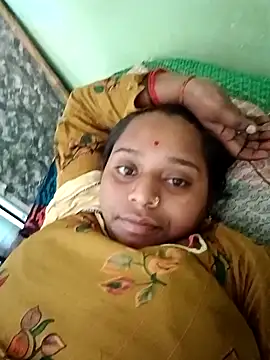 Snapshot of Hot_crety chatting on October 2, 7:01 am Hot crety online show from October 2, 7:01 am