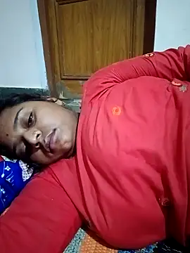 Snapshot of Hot_crety chatting on September 25, 12:05 am Hot crety online show from September 25, 12:05 am