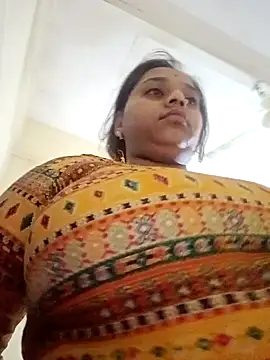 Snapshot of Hot_crety chatting on October 12, 11:50 pm Hot crety online show from October 12, 11:50 pm