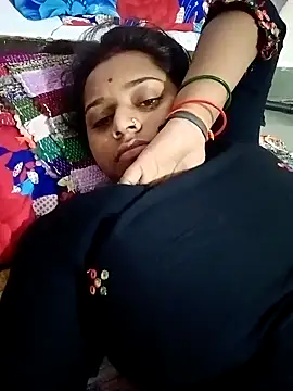 Snapshot of Hot_crety chatting on September 10, 2:21 am Hot crety online show from September 10, 2:21 am